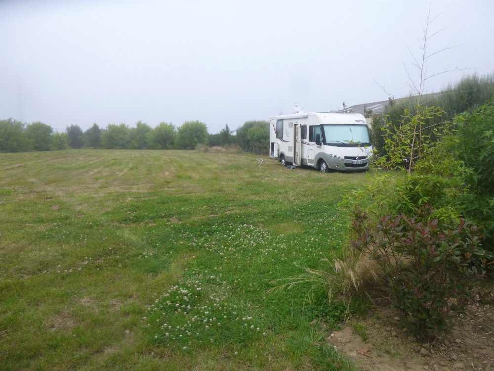 Aire camping-car  Saint-Frgant (29260) - Photo 2